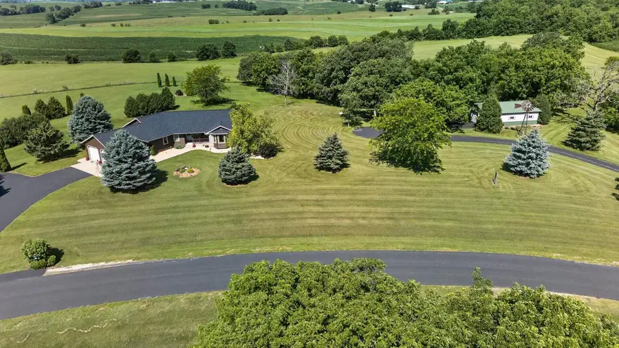 N7795 Panorama Road, Belleville, WI 53508 - #2