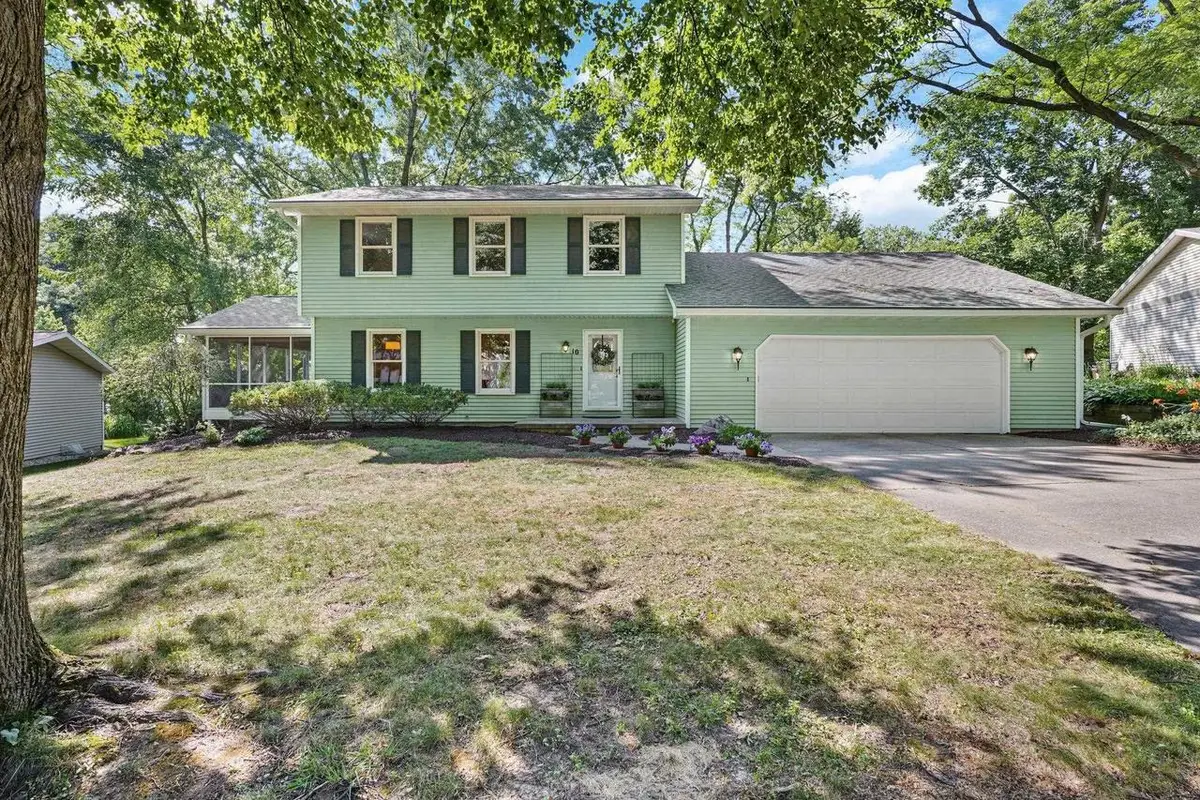 10 Stonecrest Circle, Madison, WI 53717 - #1
