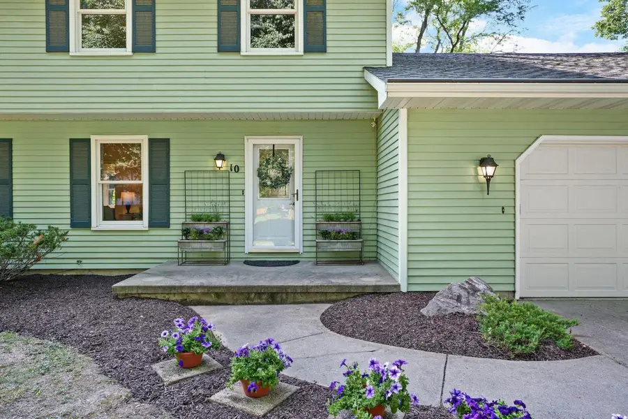 10 Stonecrest Circle, Madison, WI 53717 - #2
