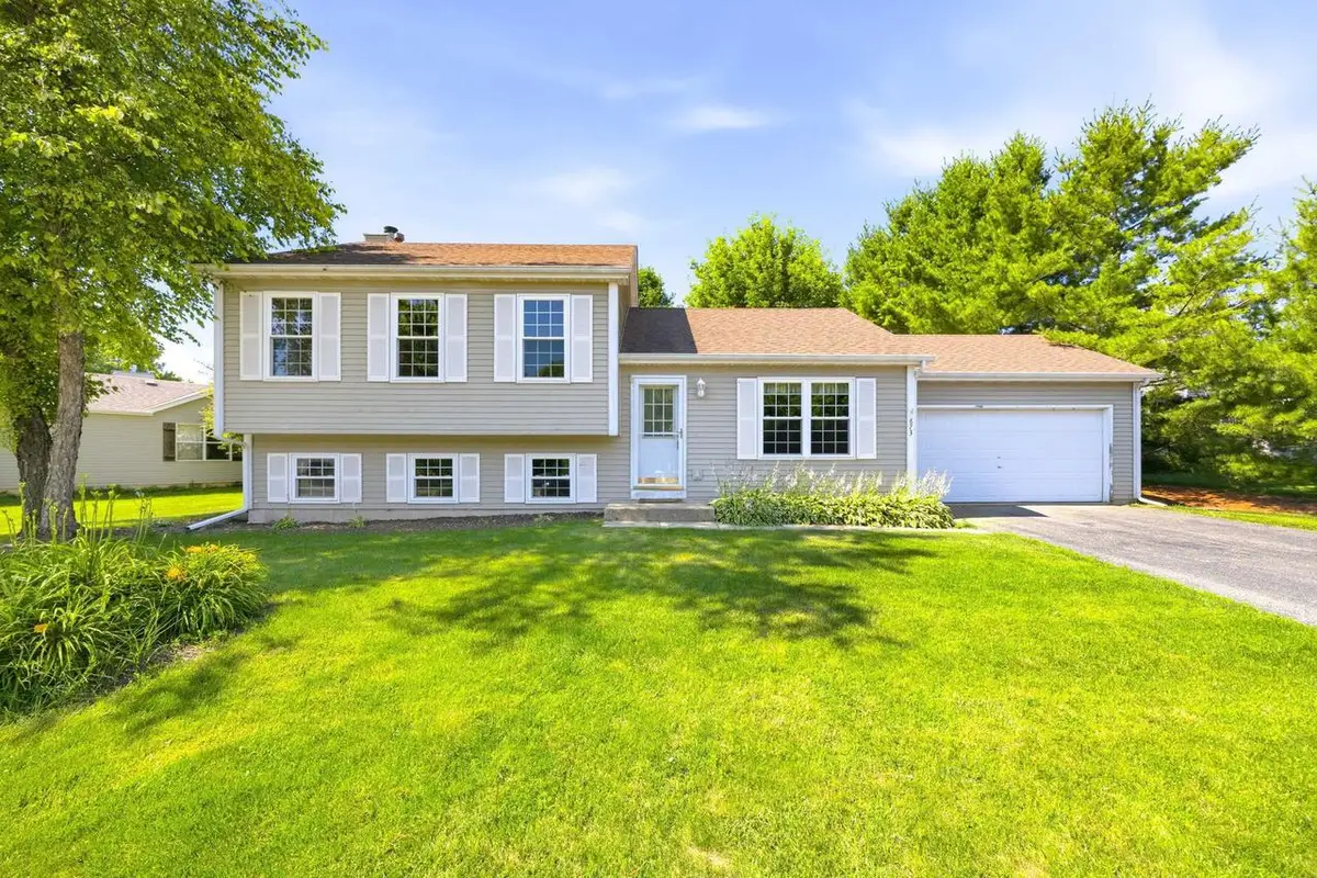873 Oak Ridge Lane, Genoa City, WI 53128 - #1