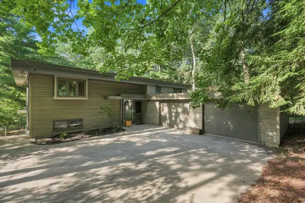 1409 Lake View Avenue, Madison, WI 53704