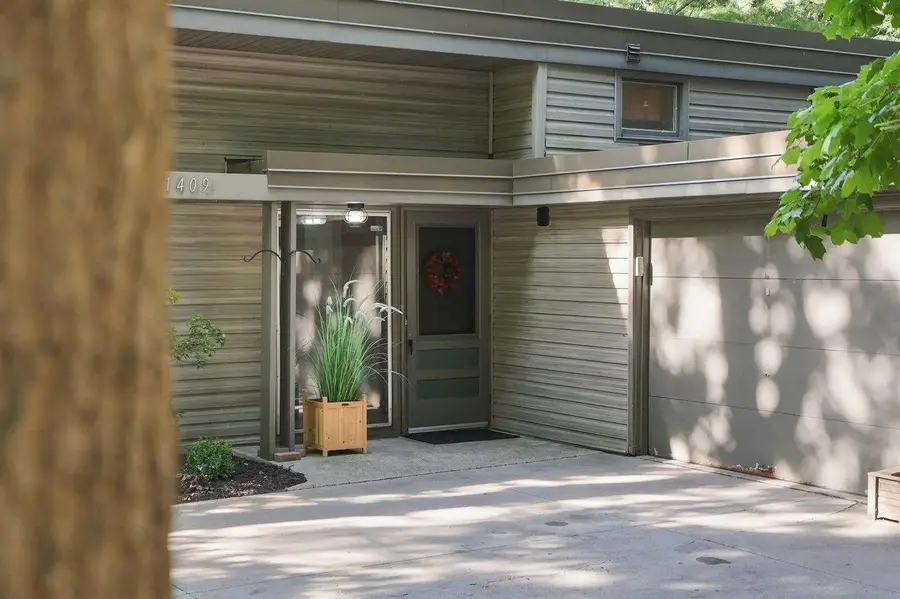 1409 Lake View Avenue, Madison, WI 53704 - #2
