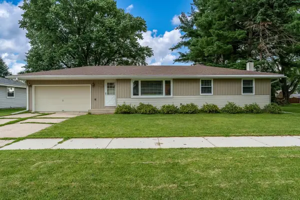 1437 S Chatham Street, Janesville, WI 53546