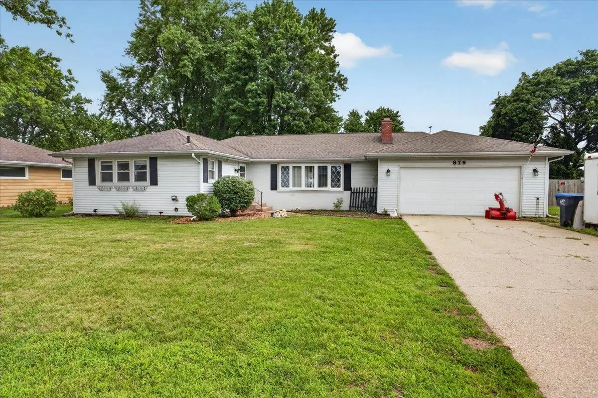 879 E Inman Parkway, Beloit, WI 53511 - #1