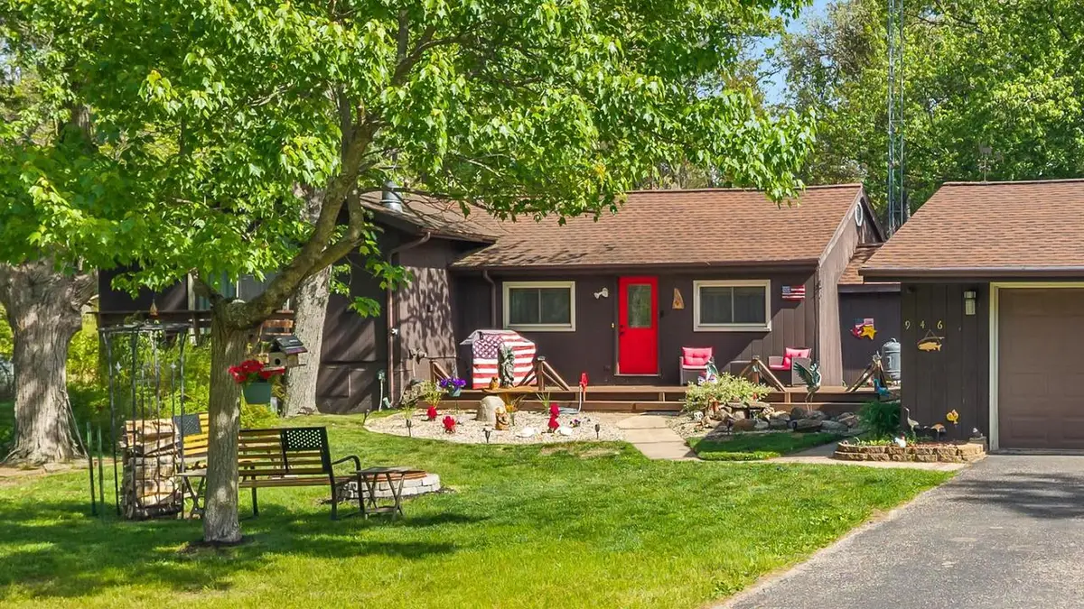 946 Gale Drive, Wisconsin Dells, WI 53965 - #1
