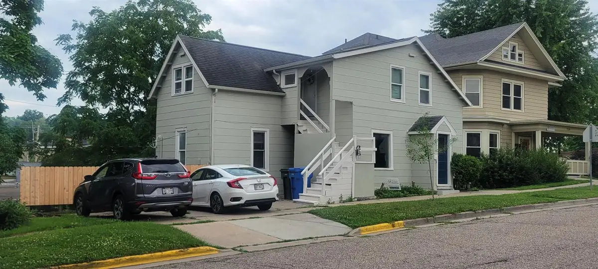 220/222 1st Street, Baraboo, WI 53913 - #1
