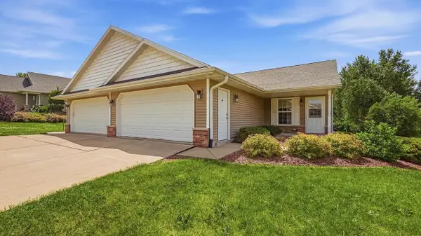 805 Heather Lane #A, Platteville, WI 53818