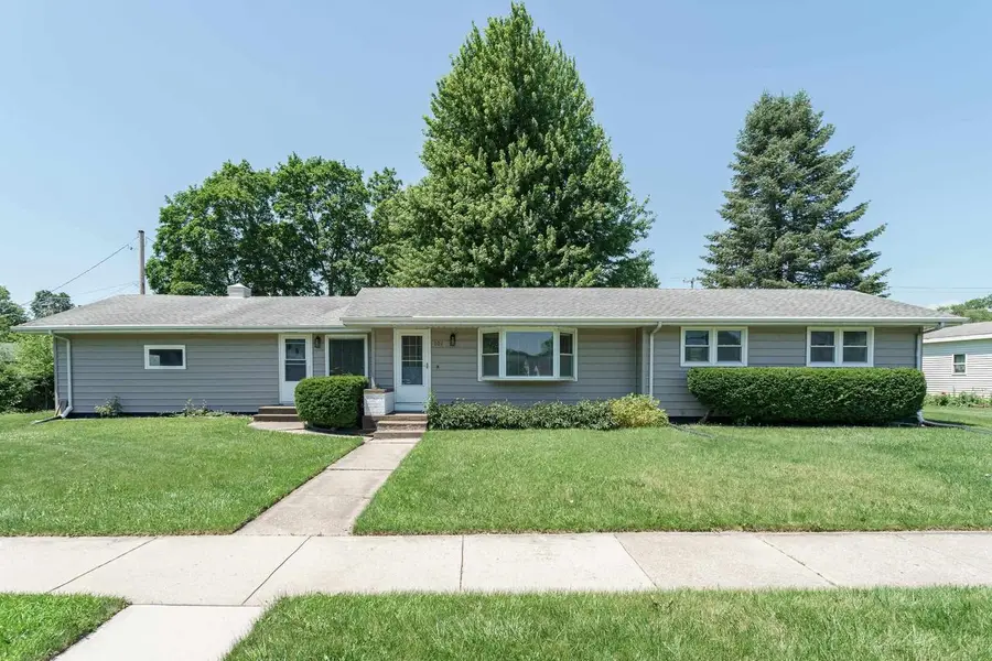 101 N Clear Lake Avenue, Milton, WI 53563 - #2