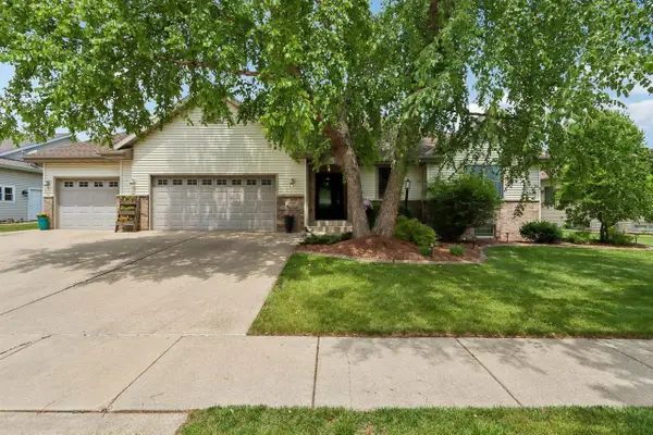 305 Lindsay Way, Cottage Grove, WI 53527