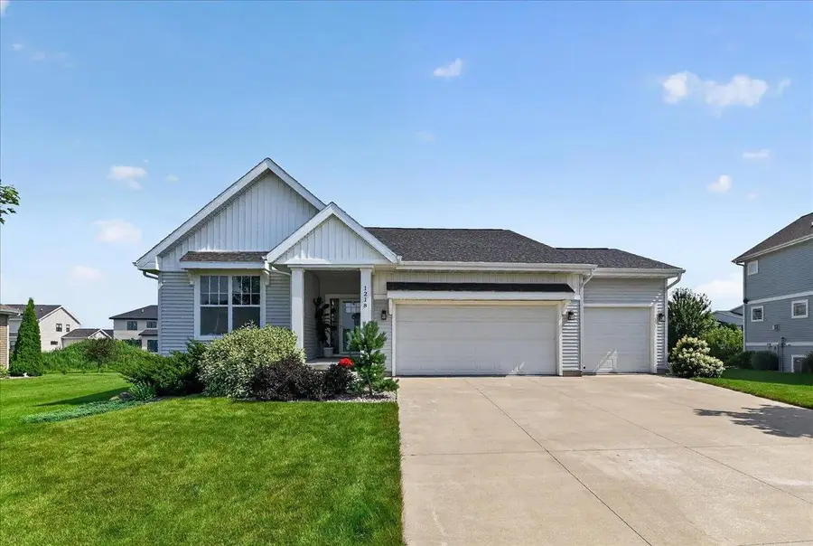 1218 Patriot Way, Sun Prairie, WI 53590 - #2