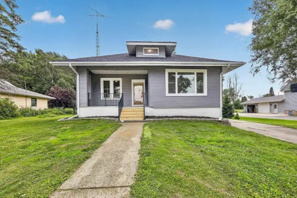 524 E Oak Street, Juneau, WI 53039