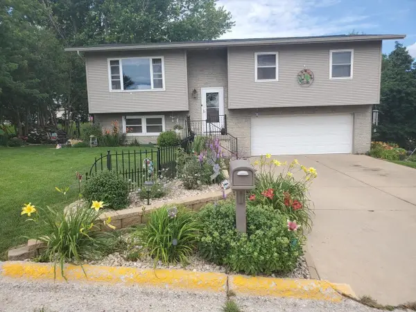 614 W Washington Street, Dodgeville, WI 53553