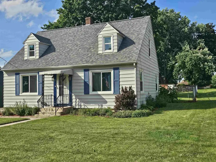 410 W Main Street, Marshall, WI 53559 - #2
