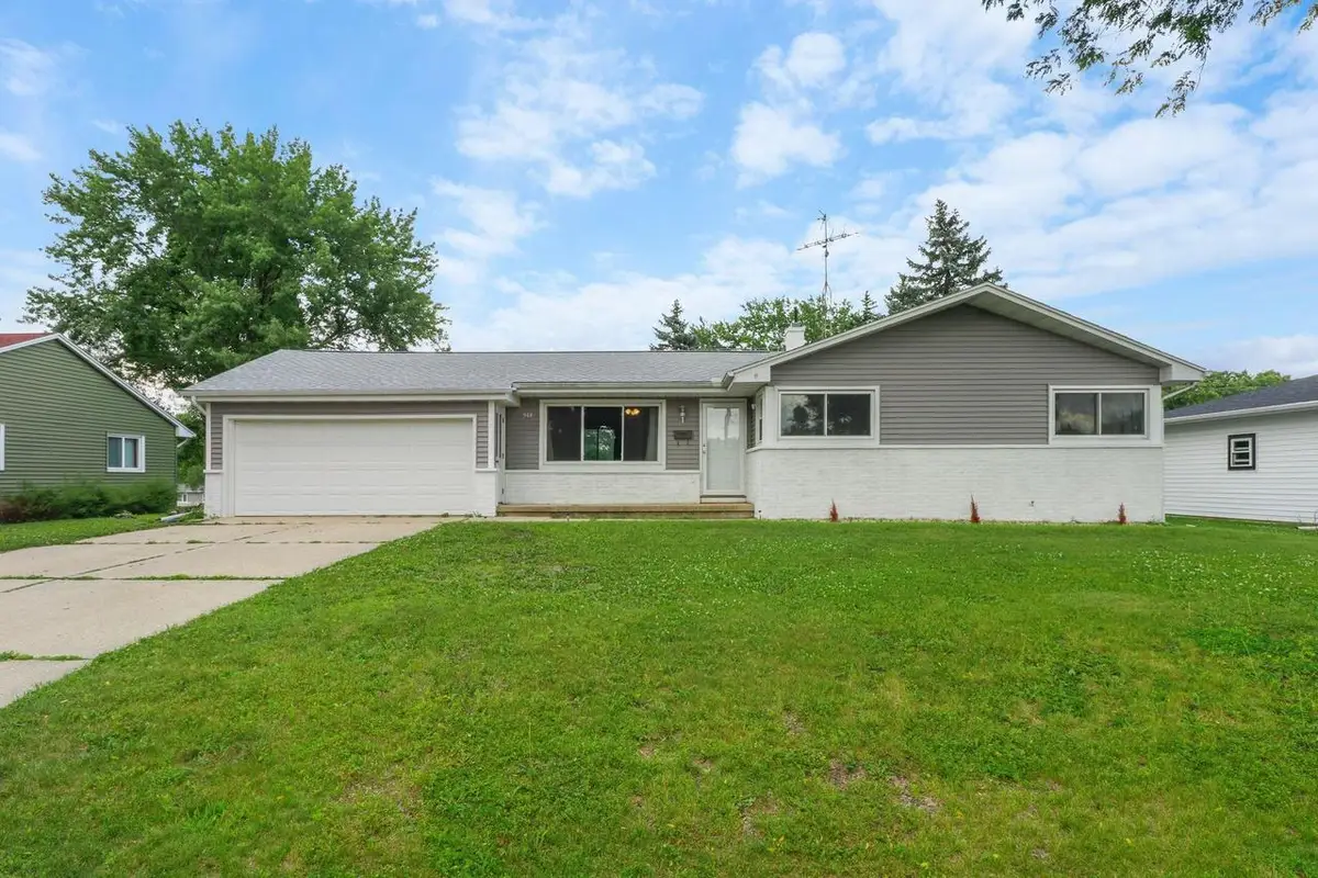 944 Hillside Drive, Jefferson, WI 53549 - #1