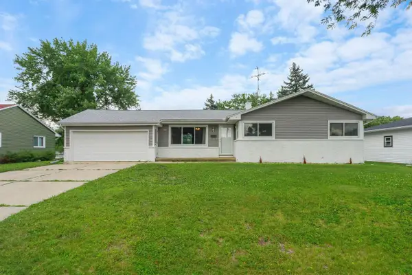 944 Hillside Drive, Jefferson, WI 53549