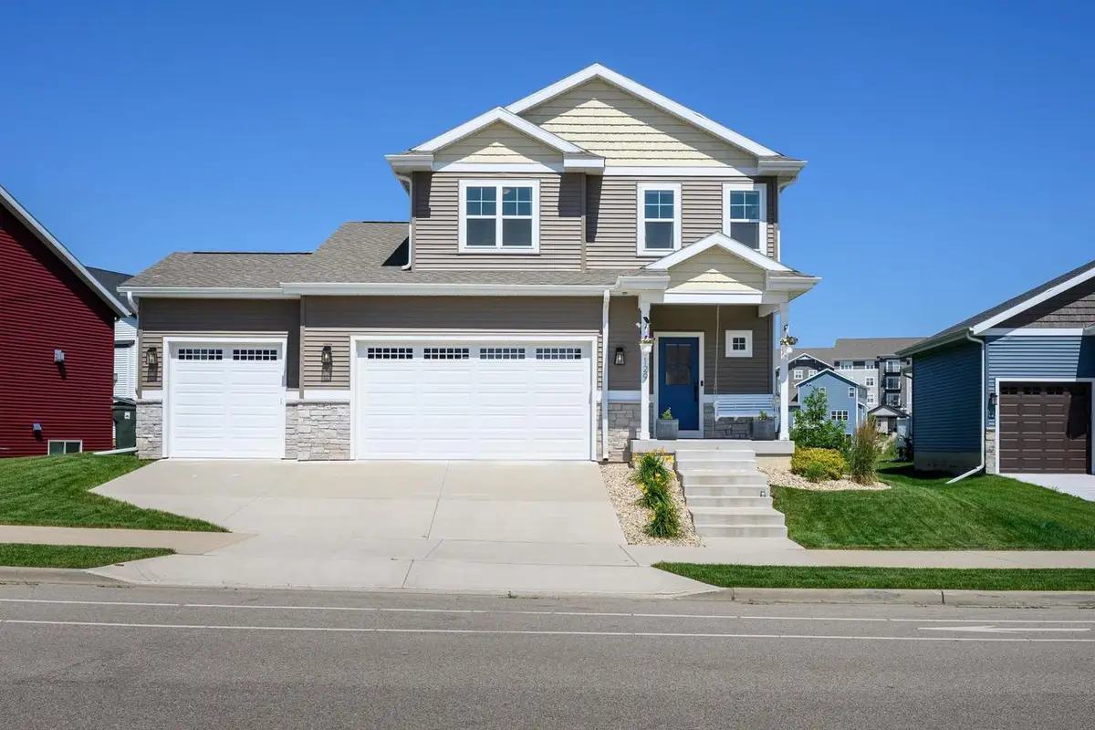 129 N Legacy Way, Sun Prairie, WI 53590 - #1