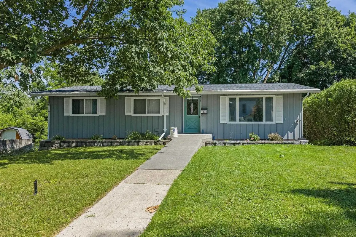 631 10th Street, Baraboo, WI 53913 - #1