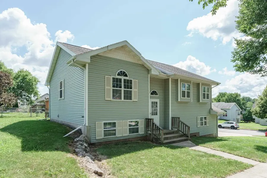 6901 Fieldwood Road, Madison, WI 53718 - #3