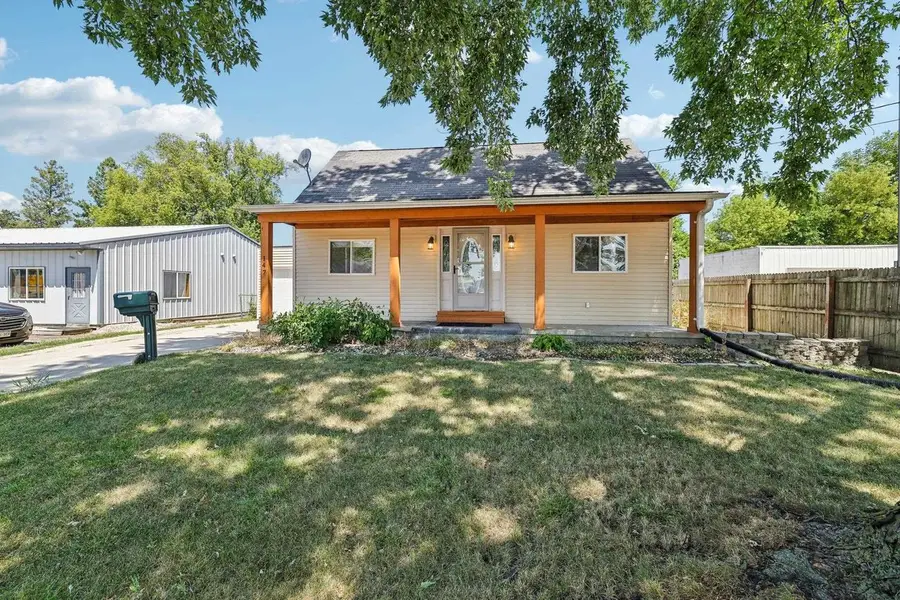 147 W Garland Street, Jefferson, WI 53549 - #3