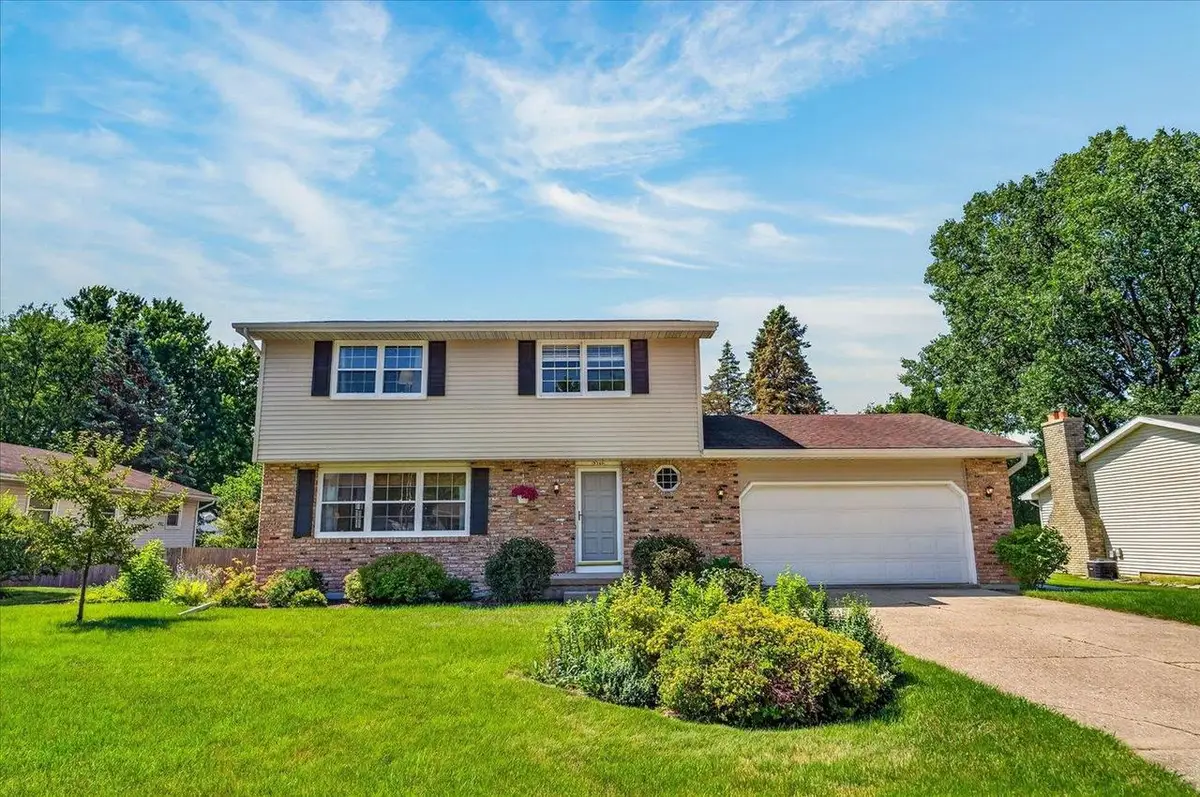 5749 Richmond Drive, Fitchburg, WI 53719 - #1