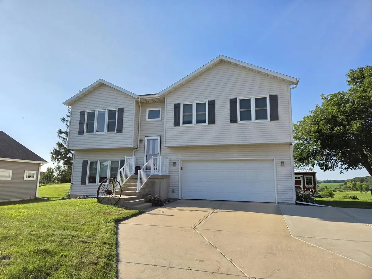 6738 Henry Road, Belleville, WI 53508 - #1