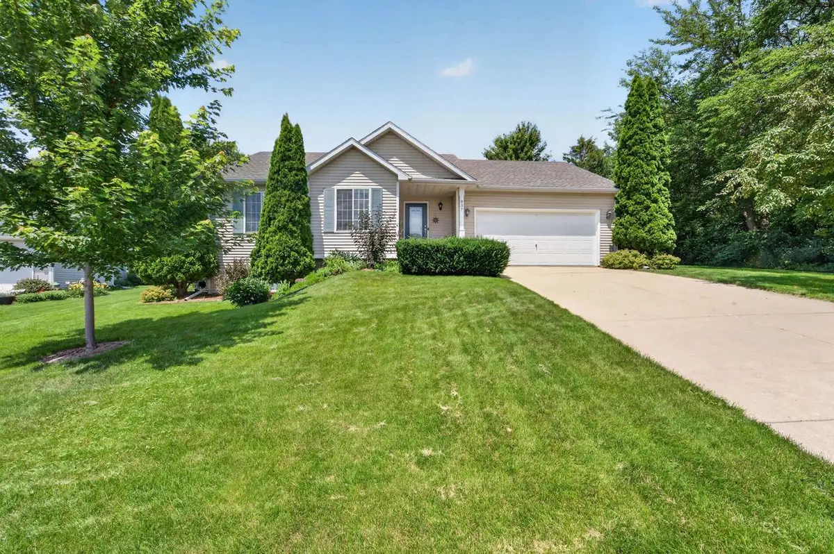837 Vista Ridge Drive, Mount Horeb, WI 53572 - #1