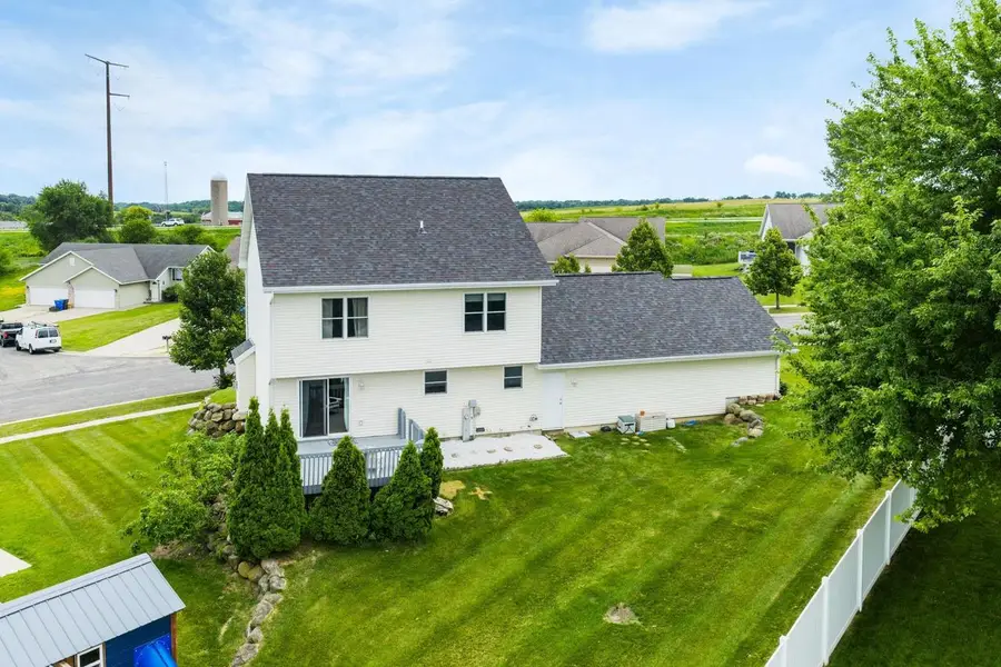 1208 Temple Drive, Mount Horeb, WI 53572 - #2
