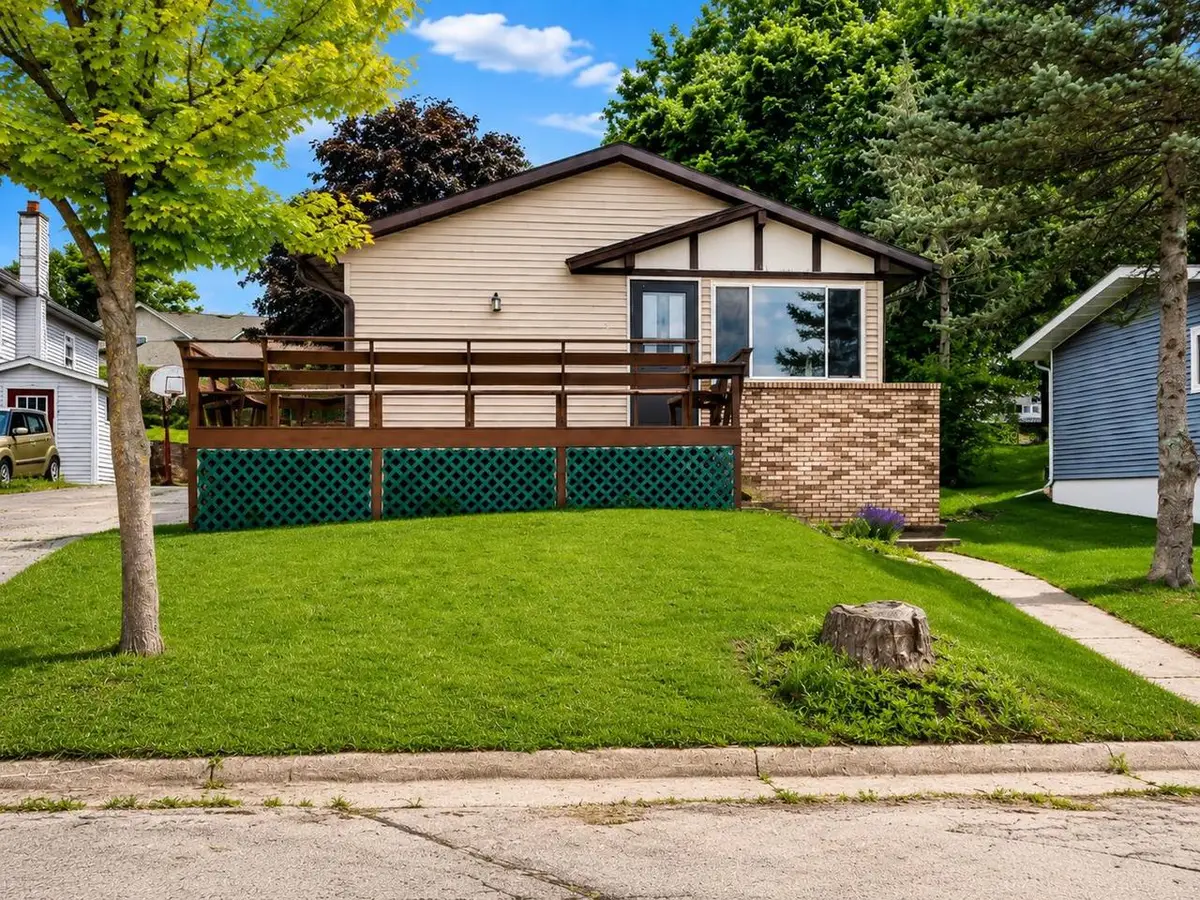 206 S Garfield Street, Barneveld, WI 53507 - #1