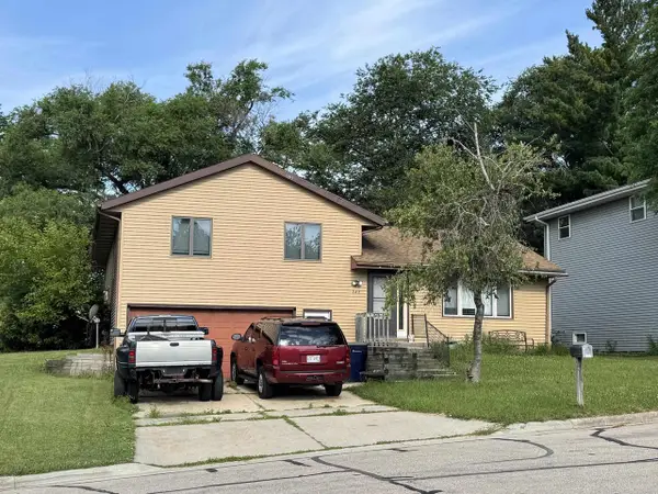 2626 Harvard Drive, Janesville, WI 53548