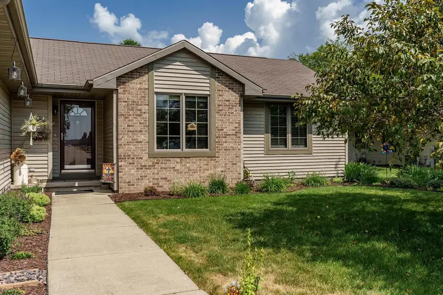 2608 N Wuthering Hills Drive, Janesville, WI 53546 - #3