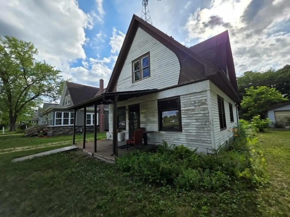 225 S Linden Street, Adams, WI 53910 - #1