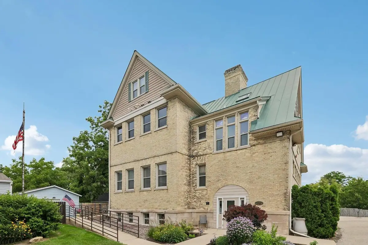 1009 Summit Avenue #6, Stoughton, WI 53589 - #1
