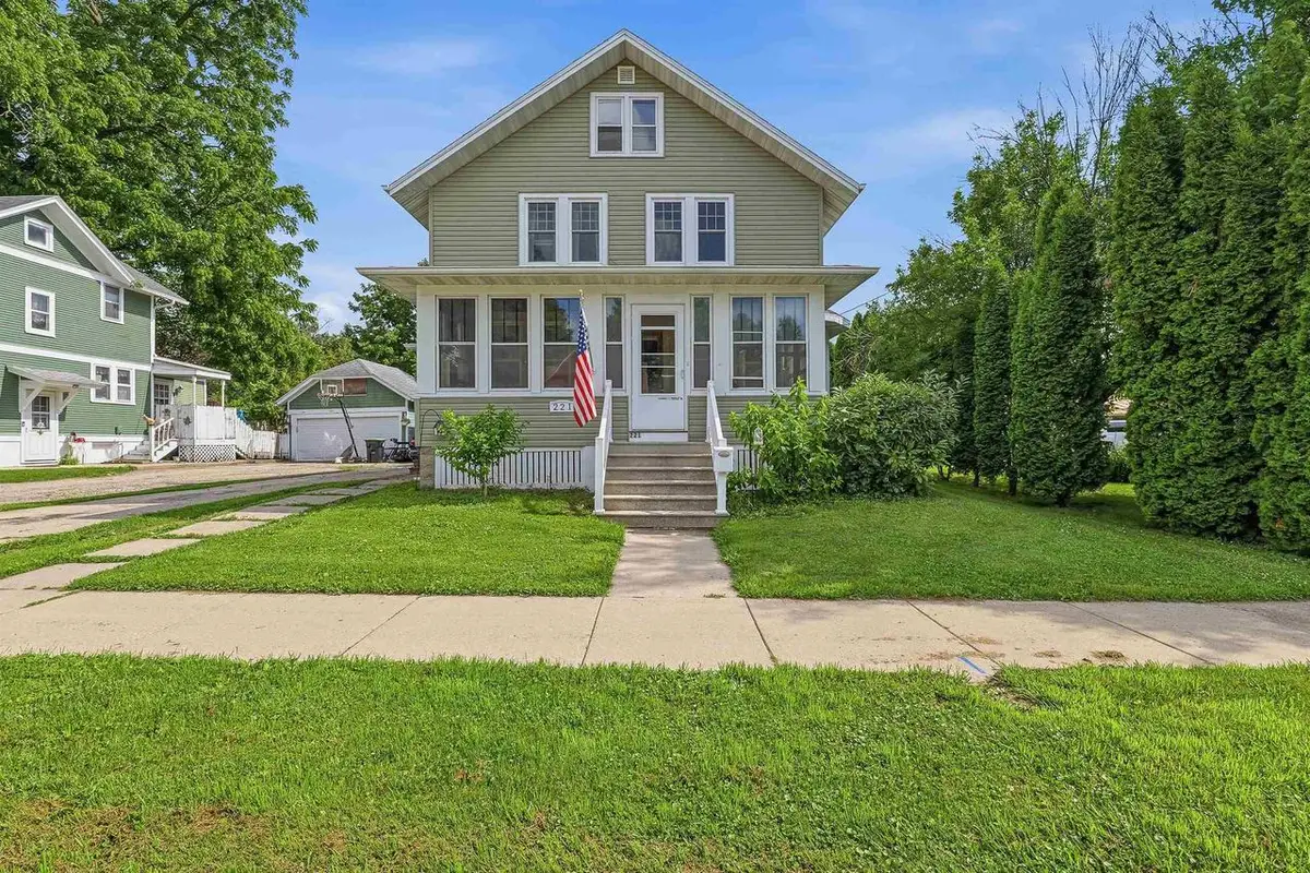 221 E Third Street, Beaver Dam, WI 53916 - #1