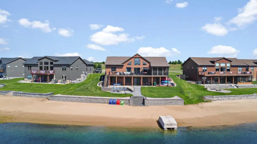 N8676 Beachtown Circle, New Lisbon, WI 53950 - #2