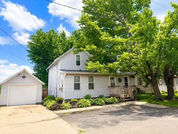 S8314 Denzer Road, North Freedom, WI 53951