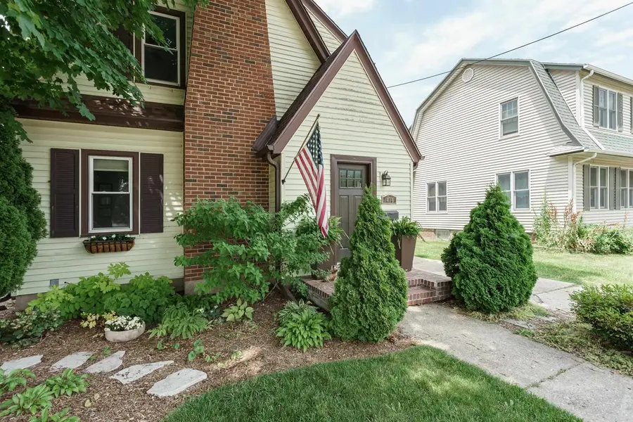 424 S Ringold Street, Janesville, WI 53545 - #2