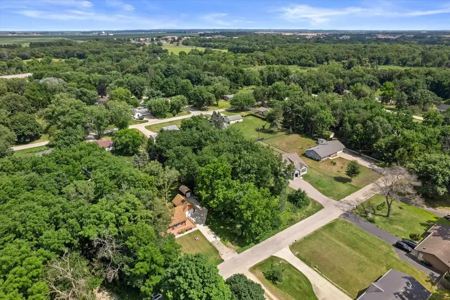 5441 S Driftwood Drive, Janesville, WI 53546 - #2