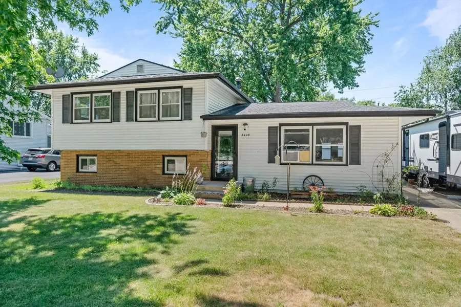 2428 Pioneer Drive, Beloit, WI 53511 - #2