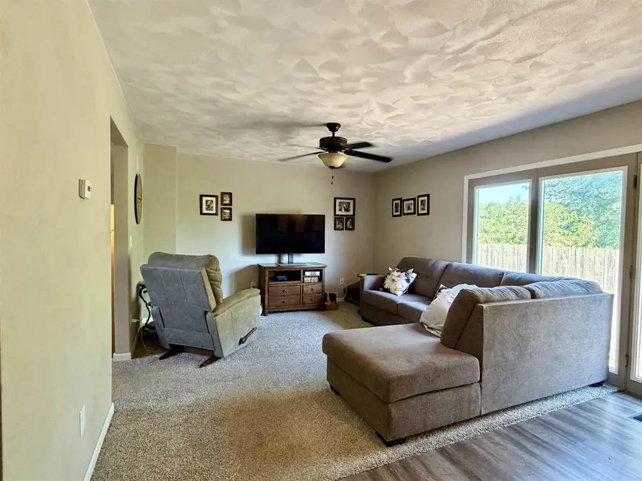 2532 W Memorial Drive, Janesville, WI 53548 - #3