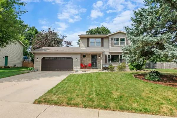489 Cherry Wood Drive, Oregon, WI 53575