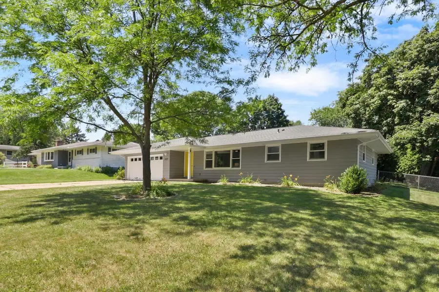 2727 Florann Drive, Fitchburg, WI 53711 - #3