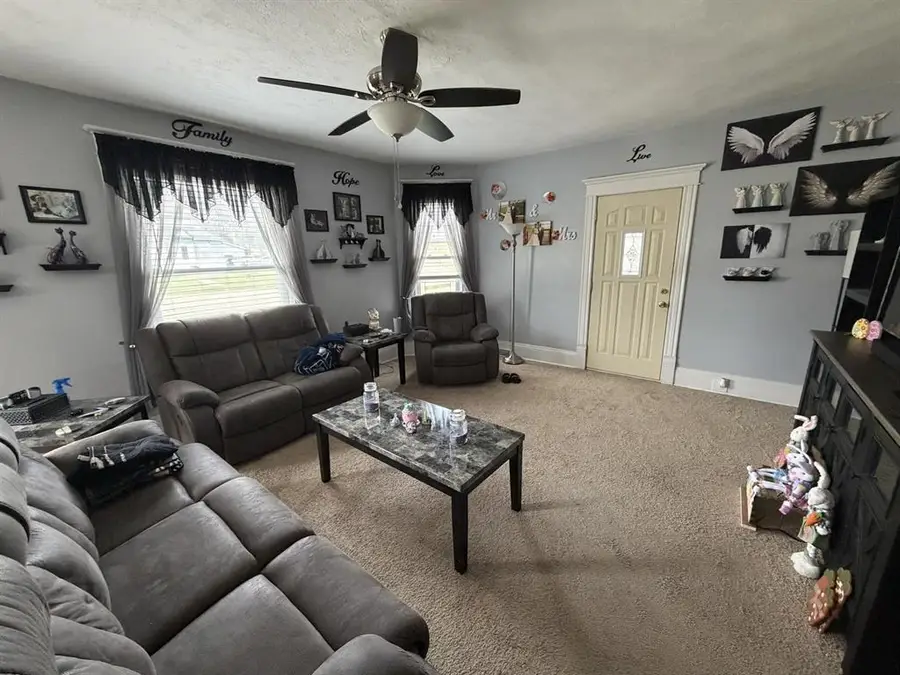 129 W Beloit Street, Darien, WI 53117 - #3