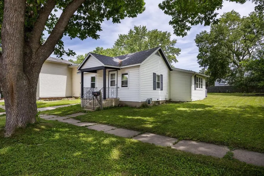 412 Clarence Street, Fort Atkinson, WI 53538 - #3