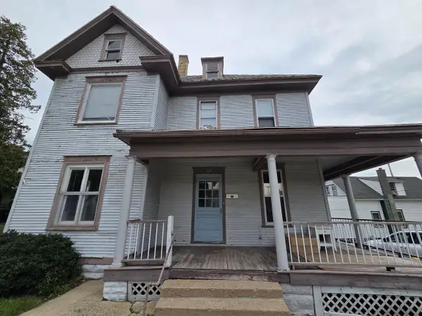 109 W Howard Street, Portage, WI 53901