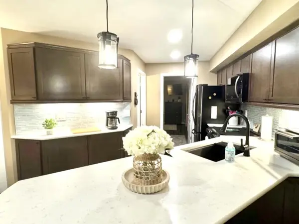 530 E Hiawatha Drive #304, Wisconsin Dells, WI 53965