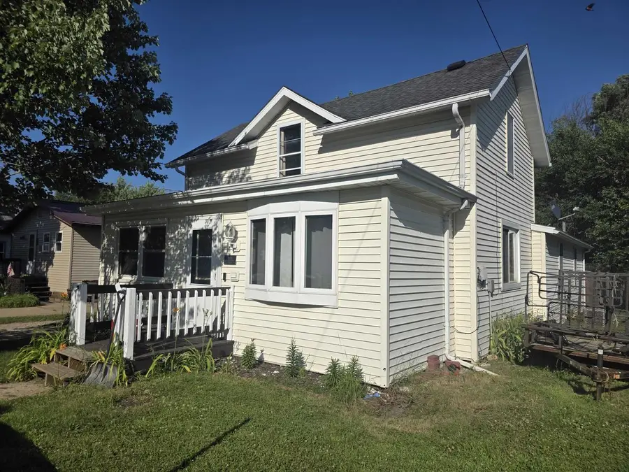 515 N Glendale Avenue, Tomah, WI 54660 - #2
