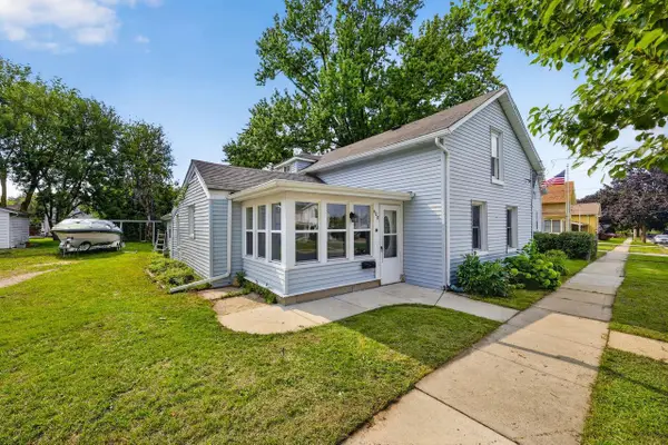 408 N Warren Street, Watertown, WI 53098