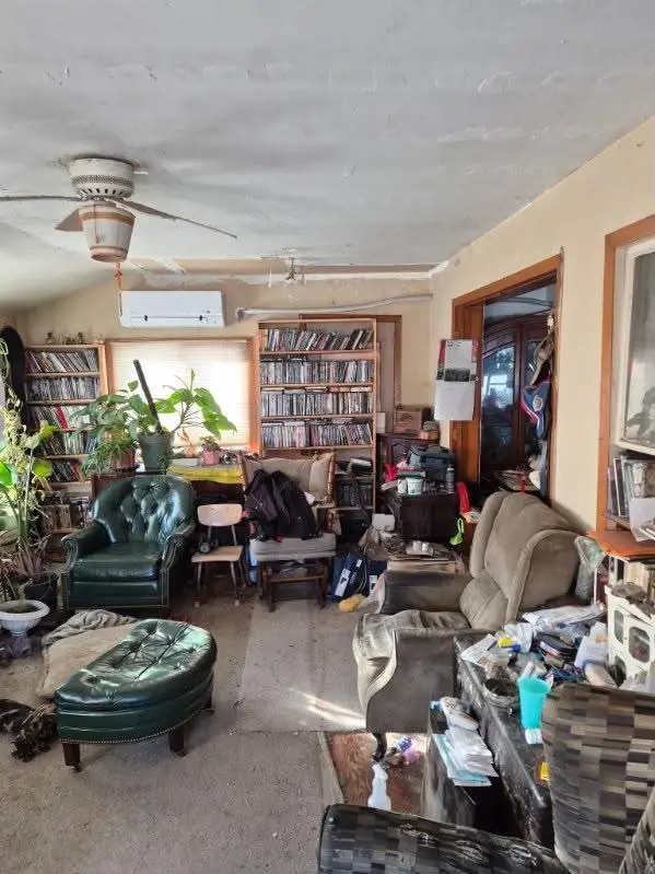 202 W Elroy Street, Elroy, WI 53929 - #3