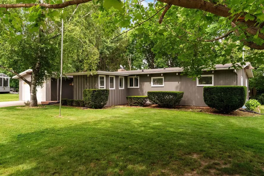 618 N Willard Avenue, Janesville, WI 53548 - #2