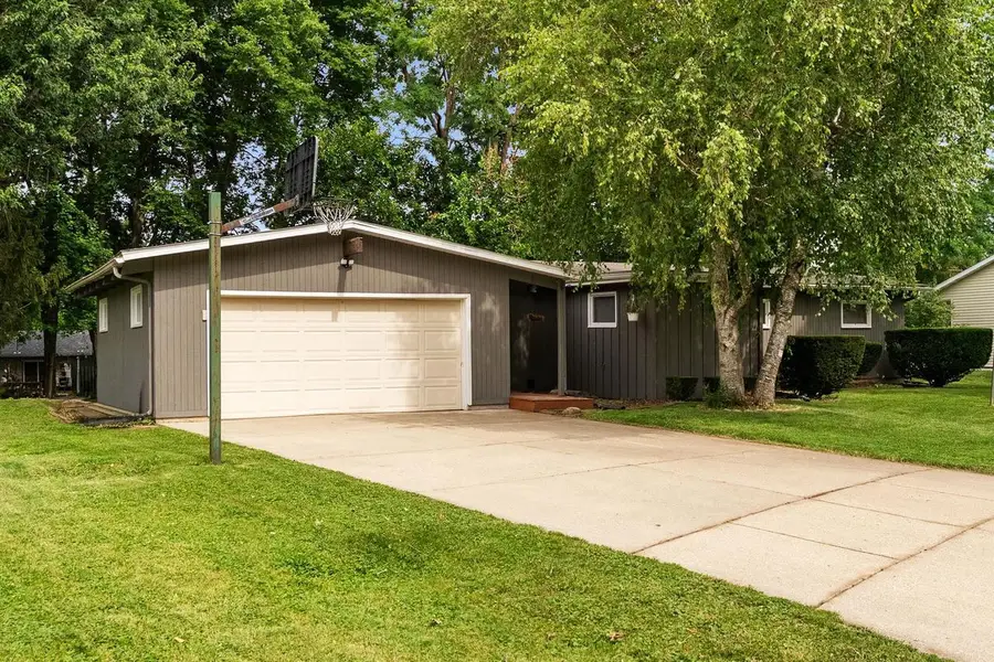 618 N Willard Avenue, Janesville, WI 53548 - #3